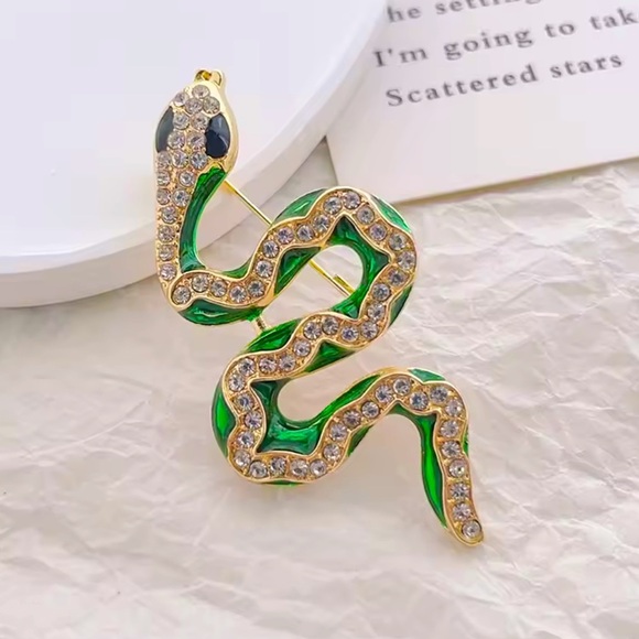 Serpenti Emerald Snake Gold Brooch - Picture 1 of 9